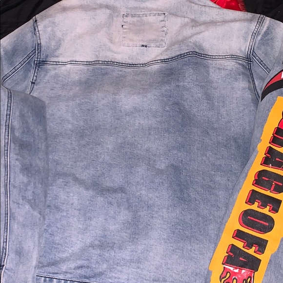 Jacket - Picture 7 of 9